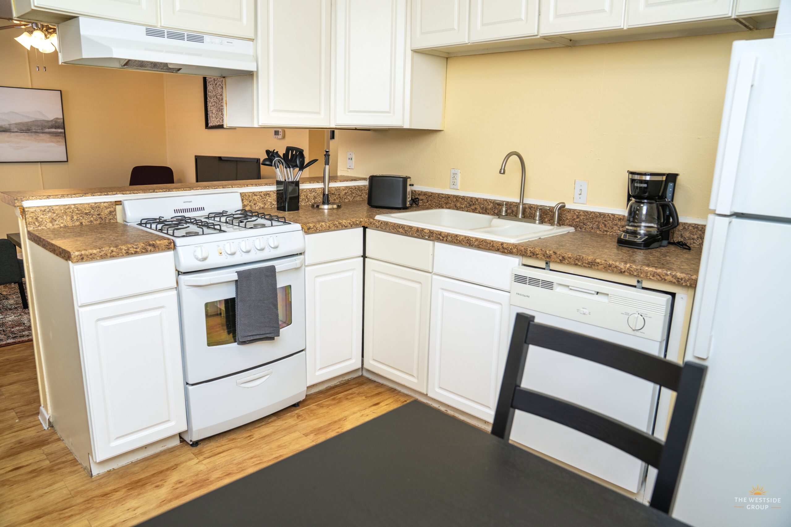 Hyde Park Court photo 3